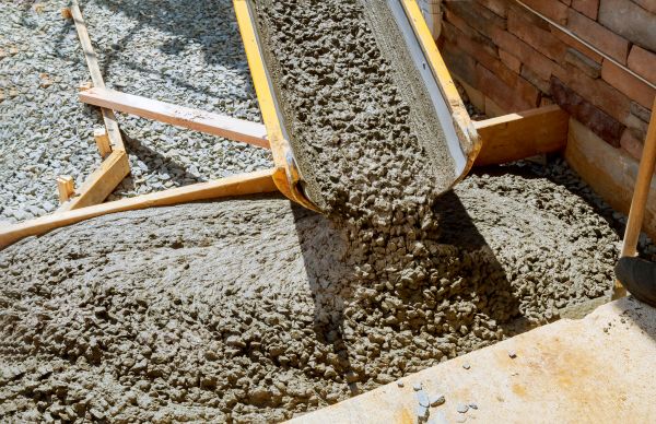 Cement Walkway Pouring in Lodi